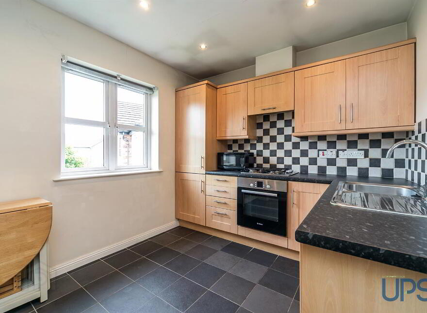 Apt 11, 15 St. Annes Road, Blacks Road, Belfast, BT10 0PQ