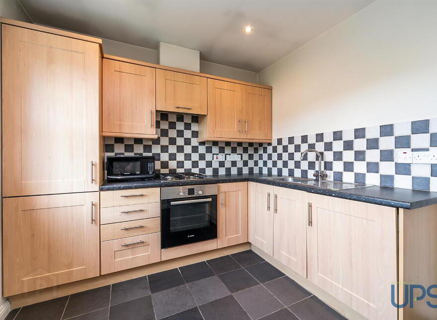 Apt 11, 15 St. Annes Road, Blacks Road, Belfast, BT10 0PQ