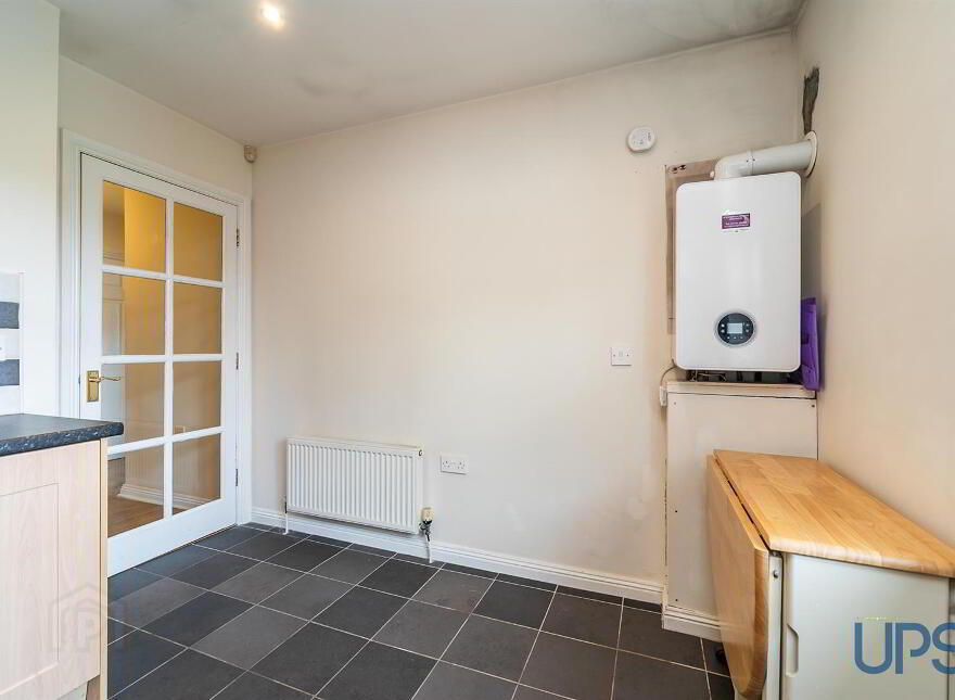Apt 11, 15 St. Annes Road, Blacks Road, Belfast, BT10 0PQ