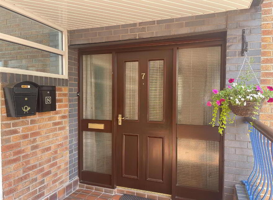 Apt 7, Glenburn Ford, Dunmurry, Belfast, BT17 9BF