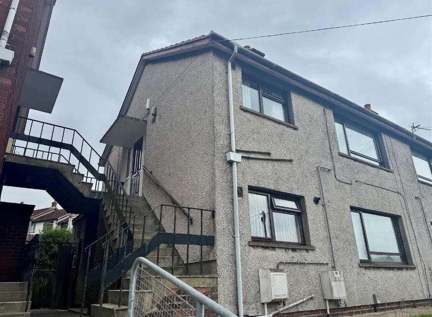 5b Queens Drive, Newtownabbey, BT36 5HZ photo