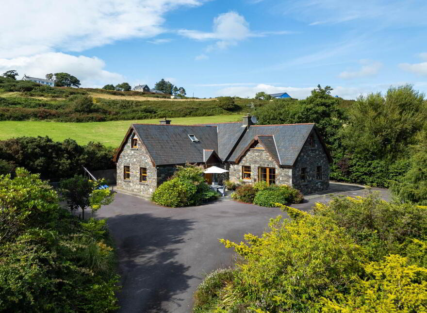 Drombeg, Glandore, P81YD91 photo