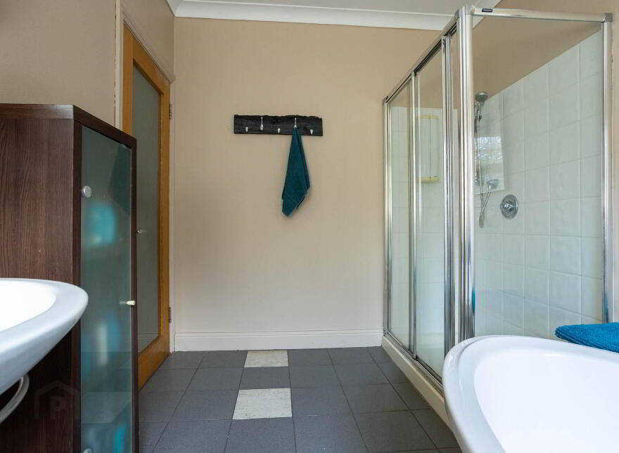 Drombeg, Glandore, P81YD91