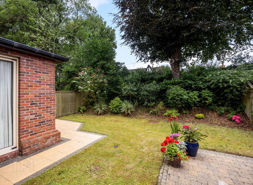 18 Lacefield, Belfast, BT4 3PA