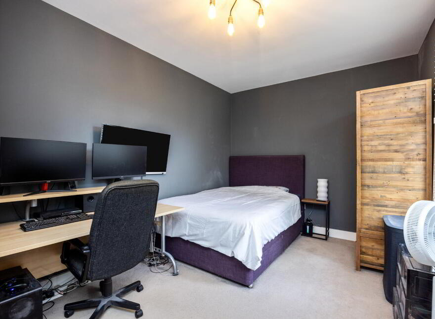 18 Lacefield, Belfast, BT4 3PA