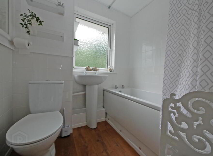 214 Belvoir Drive, Belvoir Park, Belfast, BT8 7RR