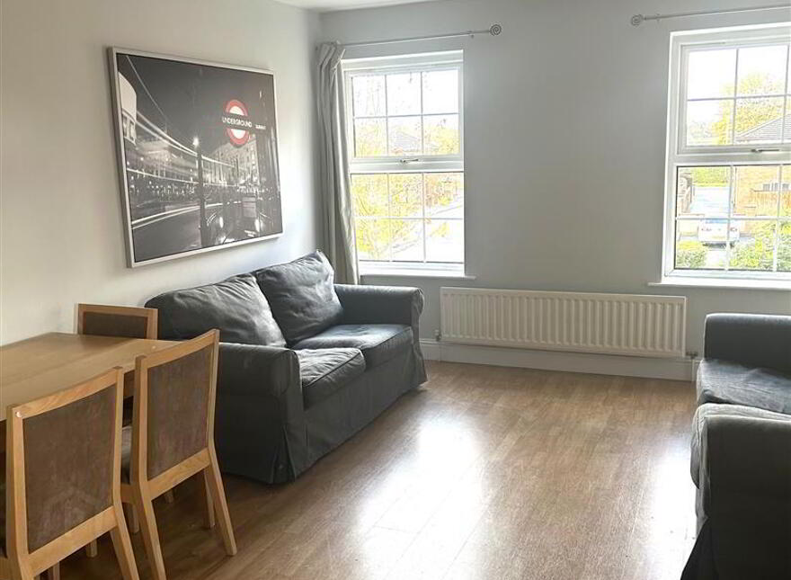 4d The Demesne, Hillsborough Road, Carryduff, BT8 8GW