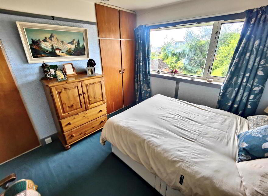 176 Cavehill Road, Belfast, BT15 5EX