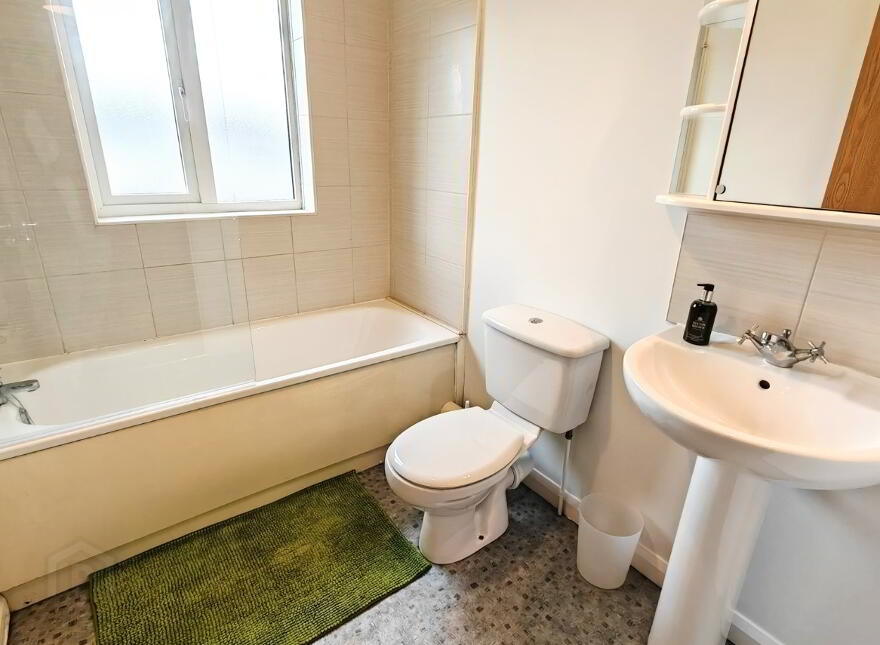 16 Maldon Court, Belfast, BT12 6GY