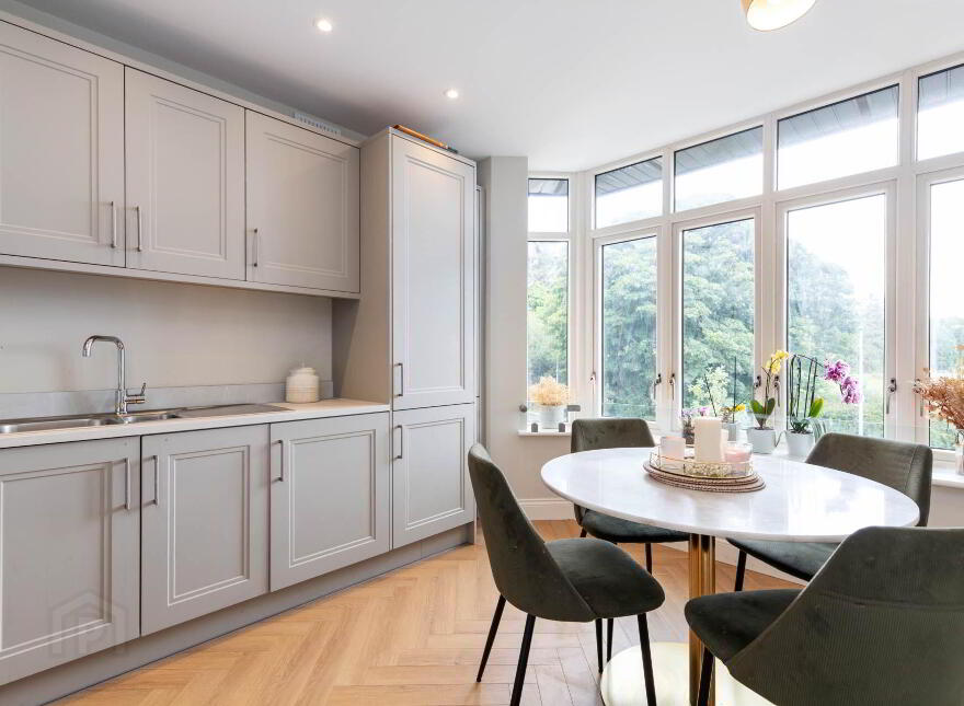 Apt 43, Chapel Hill, Glebe Road, Dublin, D18XD3C