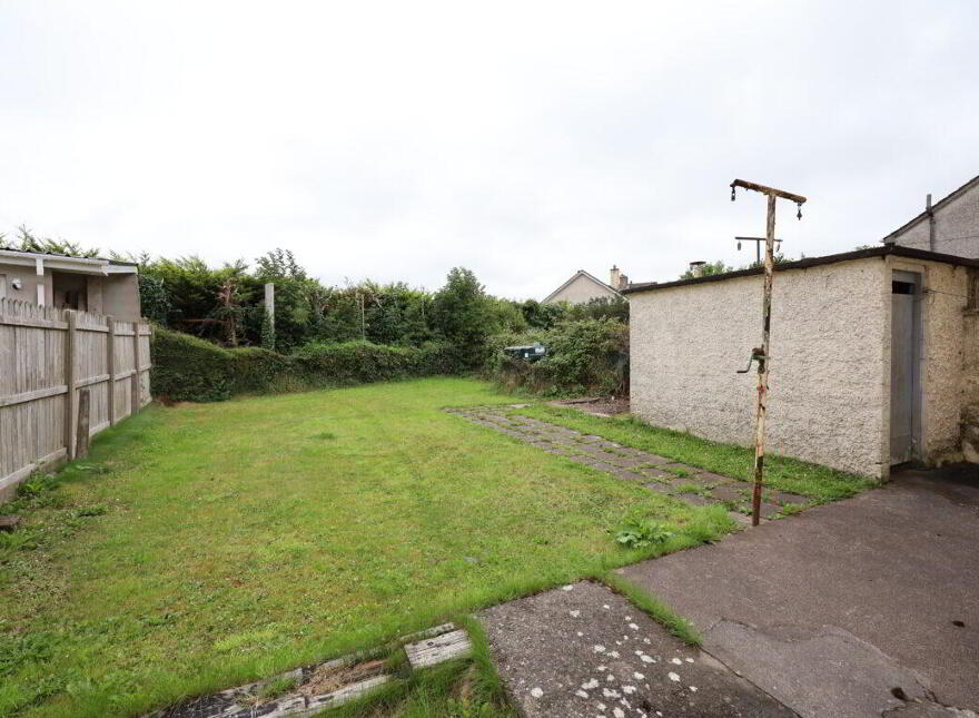 11 Priests Avenue, Ringaskiddy, P43W896