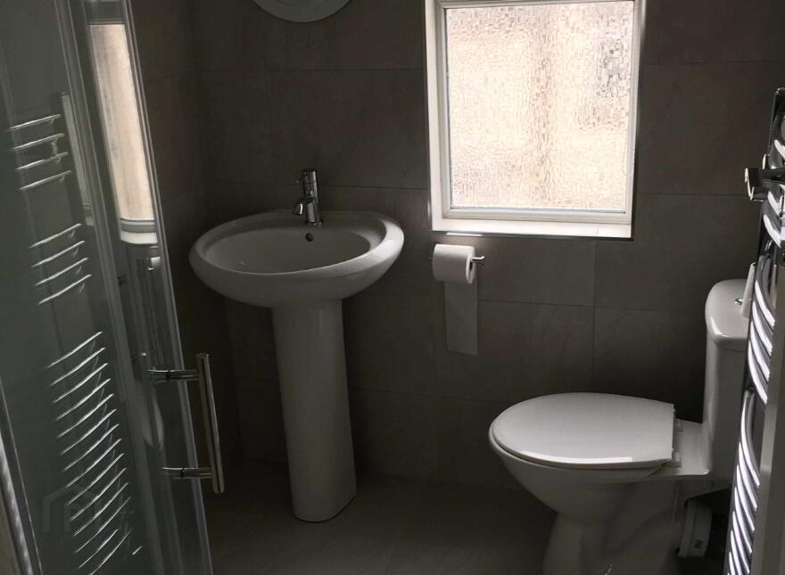 Meadowbank Place, Belfast, BT9 7FE