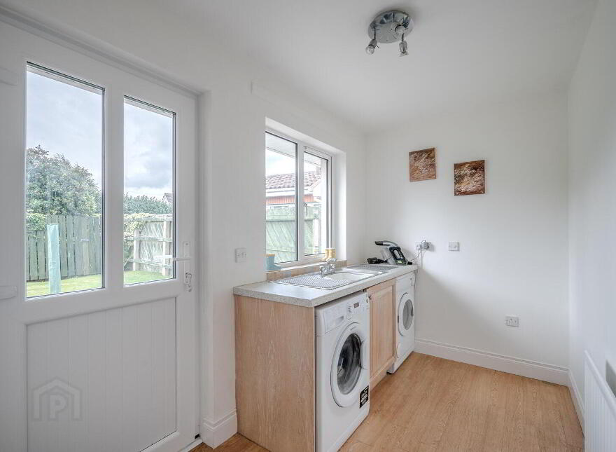 2 Shingle Bay, Donaghadee, BT21 0EL