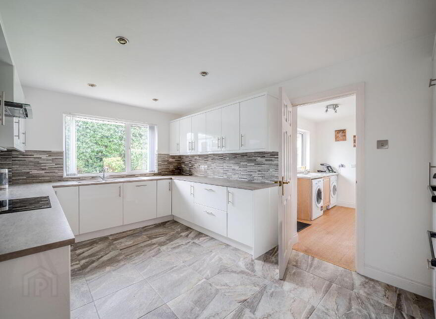 2 Shingle Bay, Donaghadee, BT21 0EL