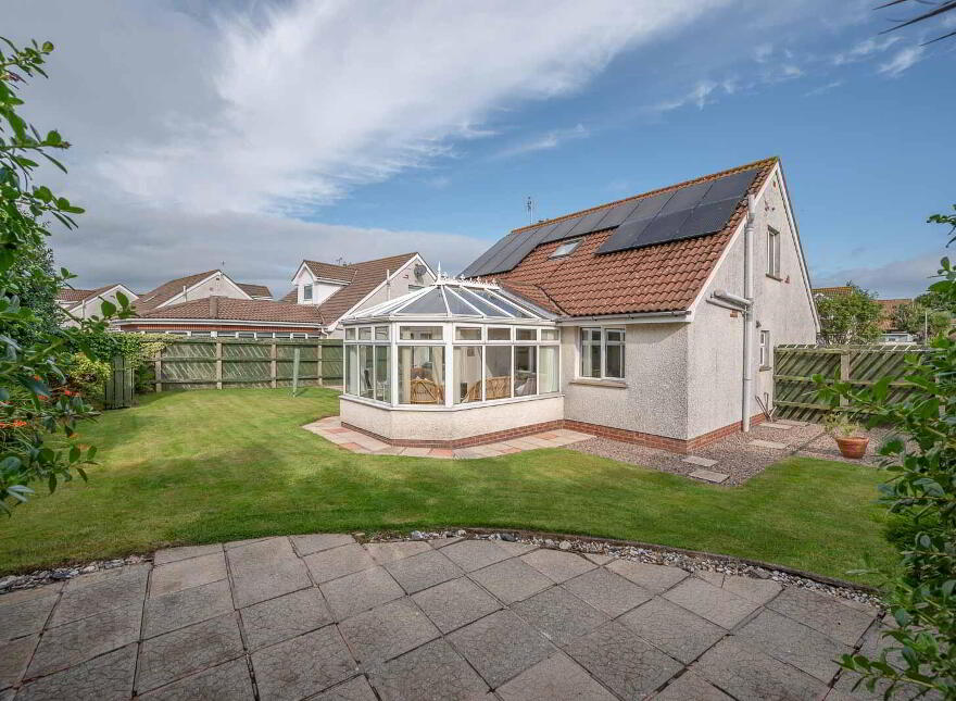 2 Shingle Bay, Donaghadee, BT21 0EL