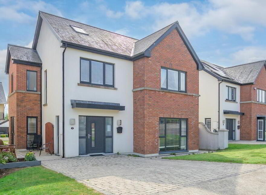 17 Oak Drive, Castle Heights, Carrigaline photo
