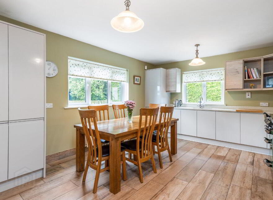 Orchard Grove, Wells, Royal Oak, R21RC58
