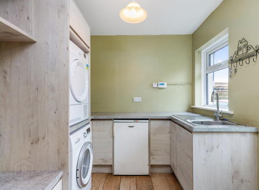 Orchard Grove, Wells, Royal Oak, R21RC58
