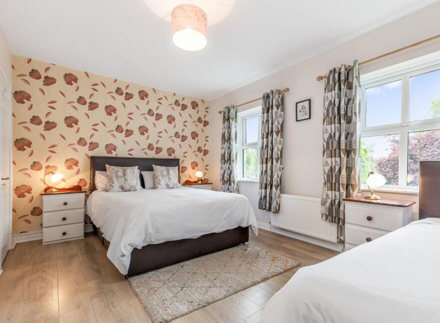Orchard Grove, Wells, Royal Oak, R21RC58