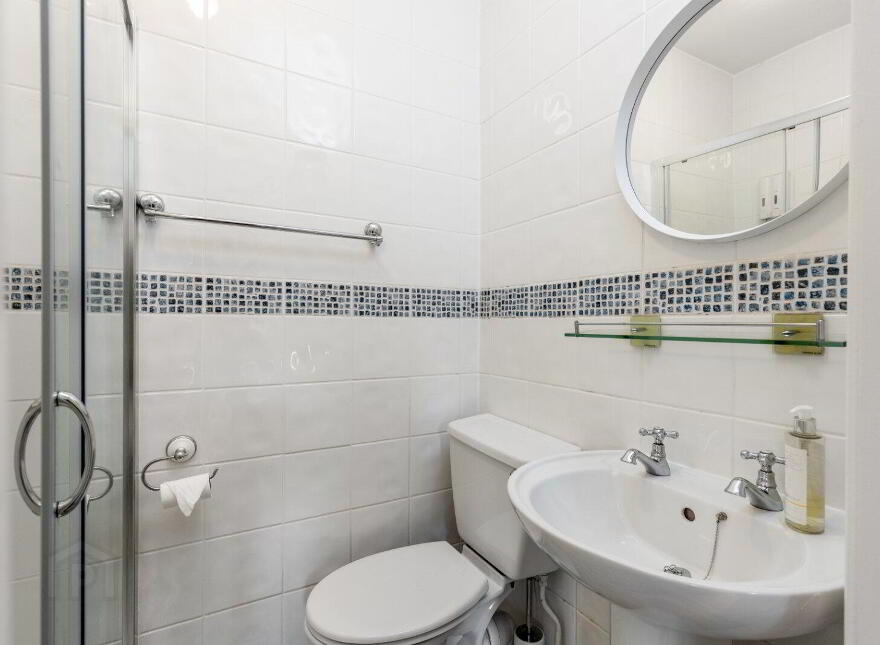 Orchard Grove, Wells, Royal Oak, R21RC58