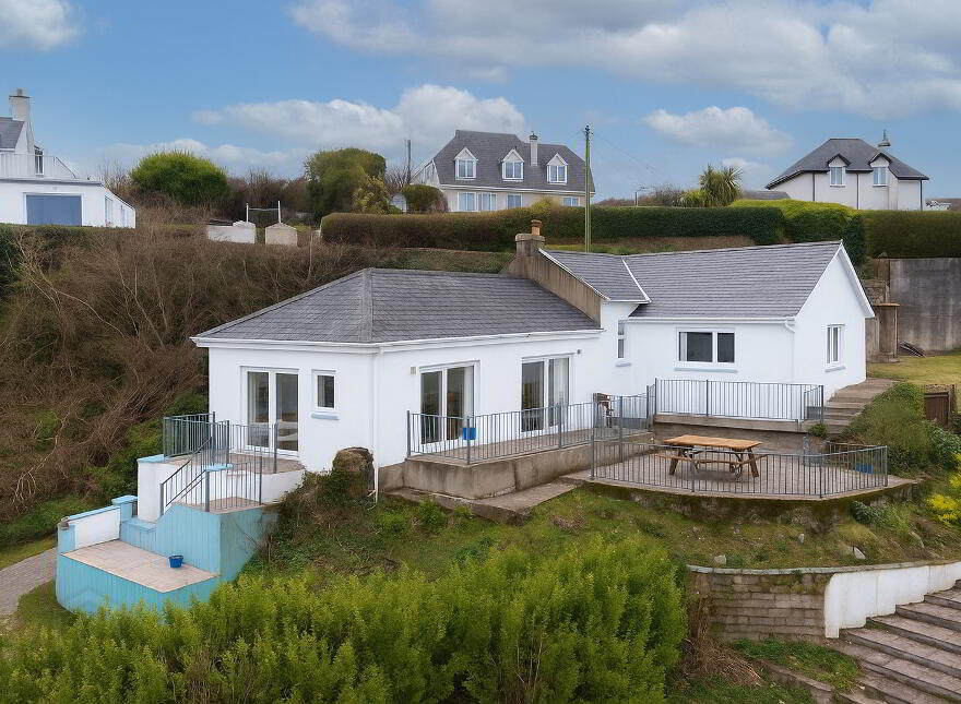 Hayman's Hill, Youghal, P36W267 photo