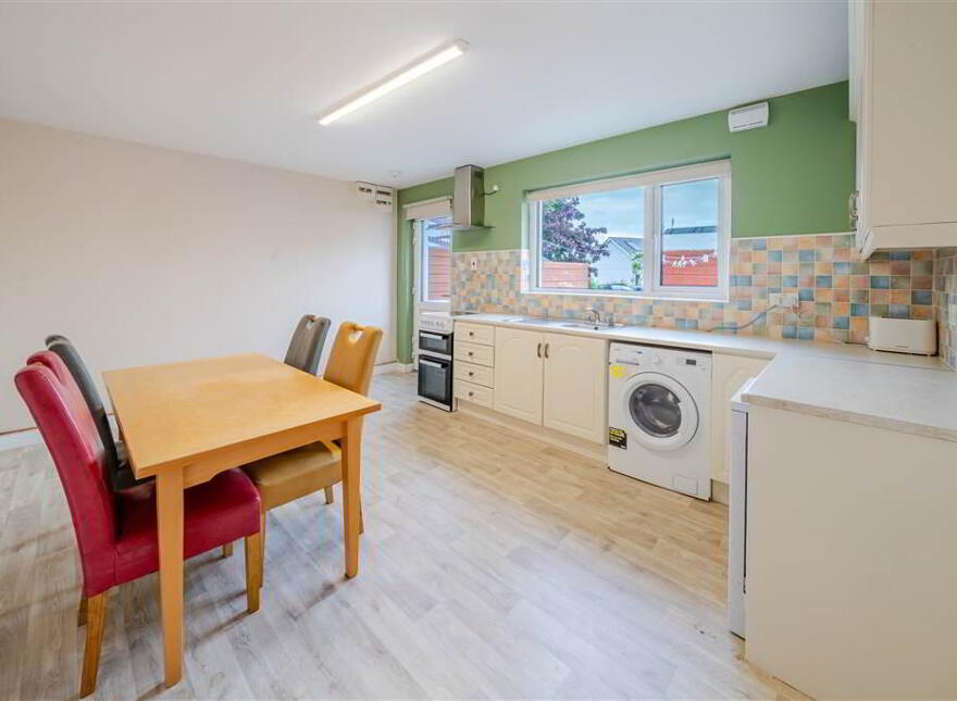 3 Monument View, Westport, F28FK84