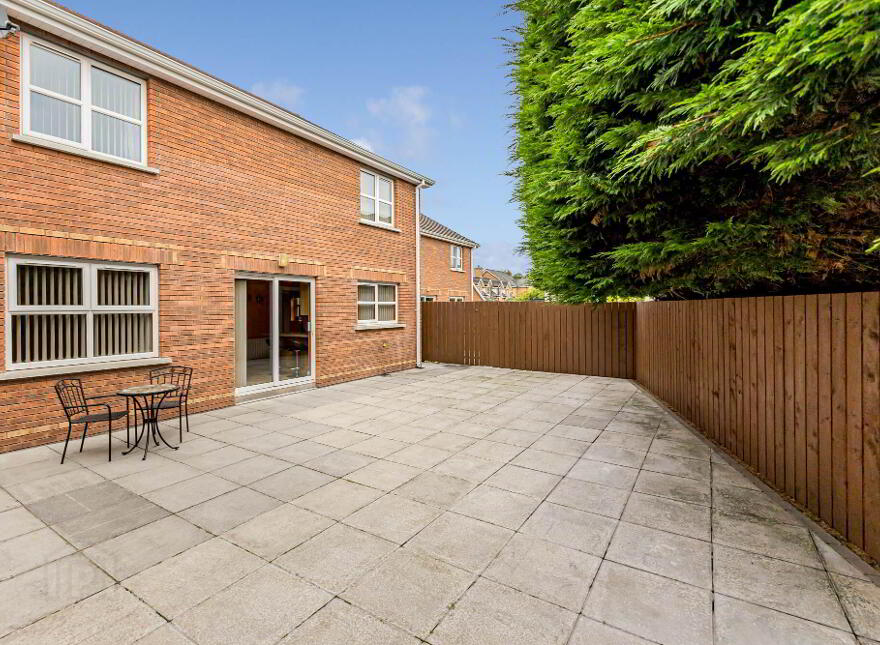 3 Rosebank Court, Ballinderry Road, Lisburn, BT28 2ZF