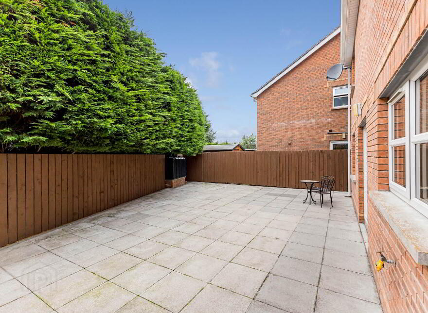 3 Rosebank Court, Ballinderry Road, Lisburn, BT28 2ZF