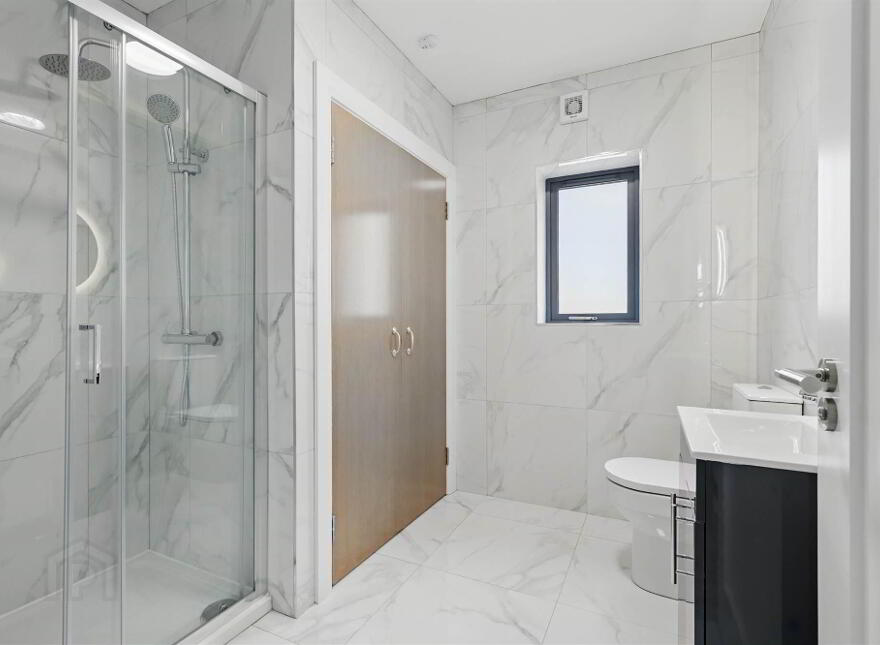 Apt 6, 37 Wellington Park, Lisburn Road, Belfast, BT9 6DN