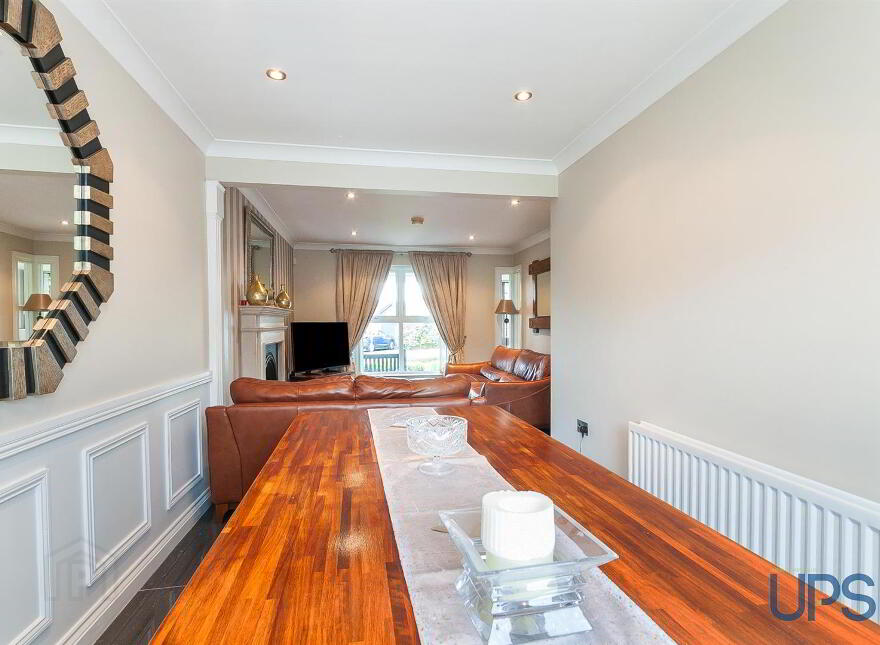 5 Lagmore View Crescent, Stewartstown Road, Belfast, BT17 0FS