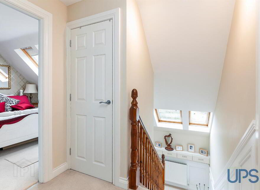 5 Lagmore View Crescent, Stewartstown Road, Belfast, BT17 0FS