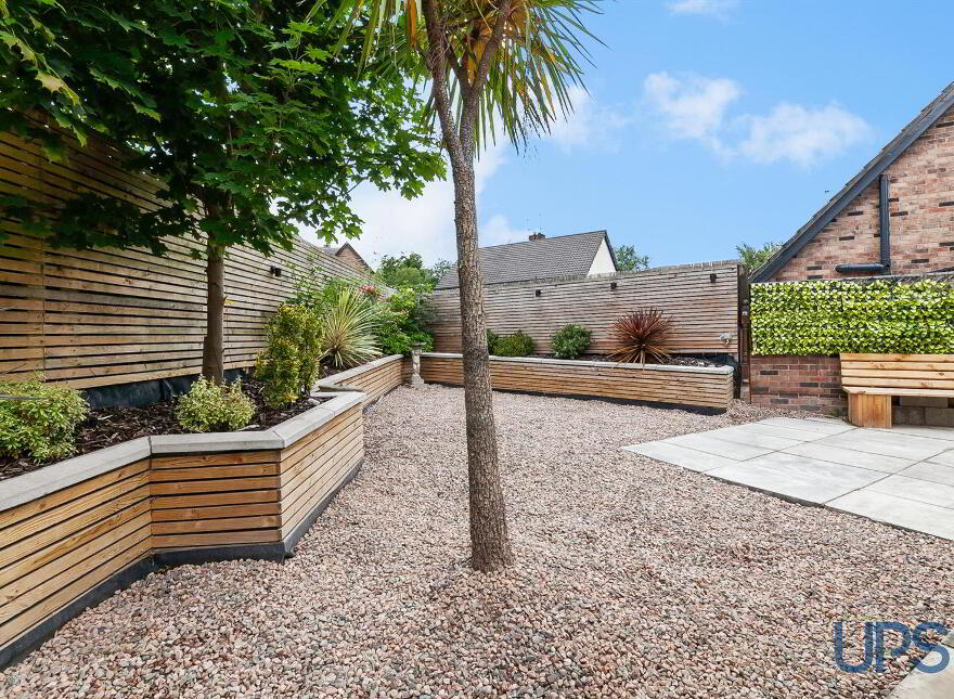 5 Lagmore View Crescent, Stewartstown Road, Belfast, BT17 0FS