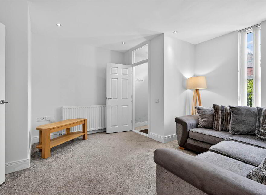 Apt 1, 25-27 Dunluce Avenue, Lisburn Road, Belfast, BT9 7AW