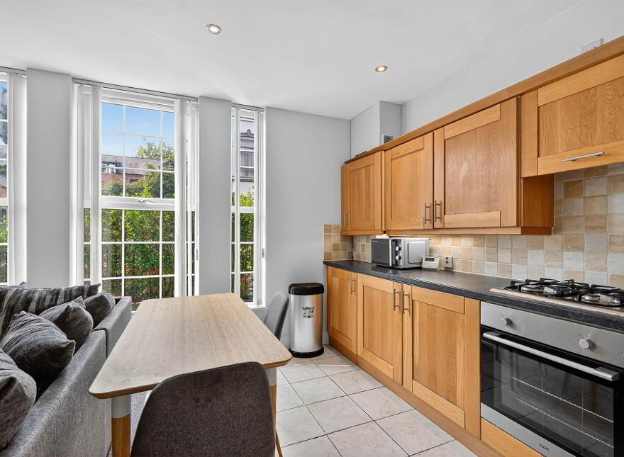 Apt 1, 25-27 Dunluce Avenue, Lisburn Road, Belfast, BT9 7AW