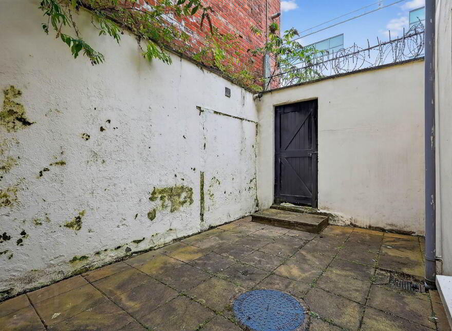 Apt 1, 25-27 Dunluce Avenue, Lisburn Road, Belfast, BT9 7AW