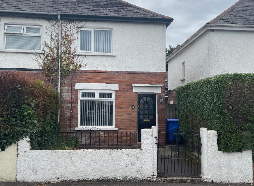 17 Dunraven Park, Belfast, BT5 5LF