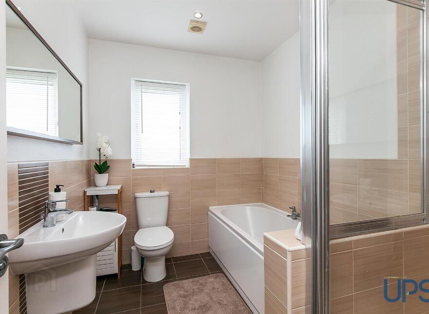 10 Lagmore View Way, Stewartstown Road, Dunmurry, Belfast, BT17 0FP
