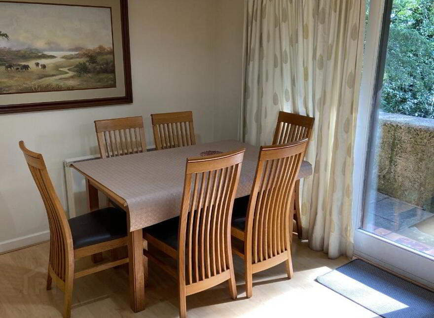 Stranmillis Mews, Belfast, BT9 5DG