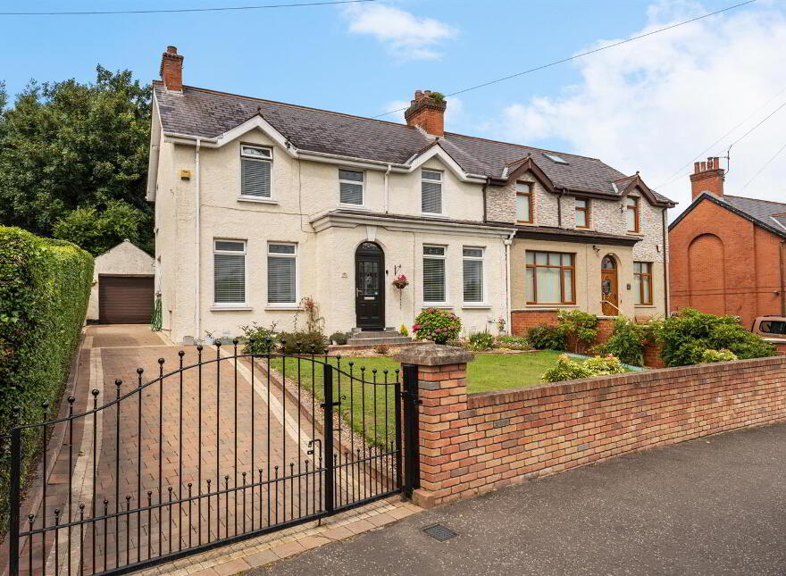 231 Ballygomartin Road, Belfast, BT13 3NB