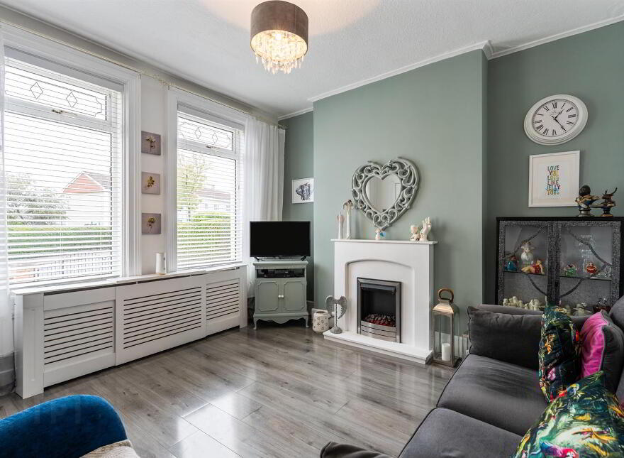 231 Ballygomartin Road, Belfast, BT13 3NB