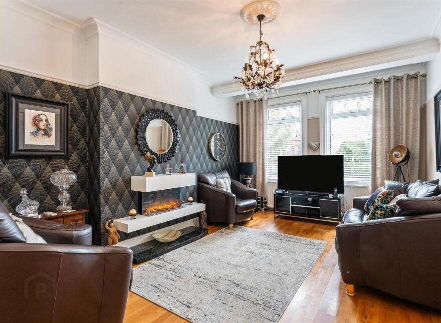 231 Ballygomartin Road, Belfast, BT13 3NB