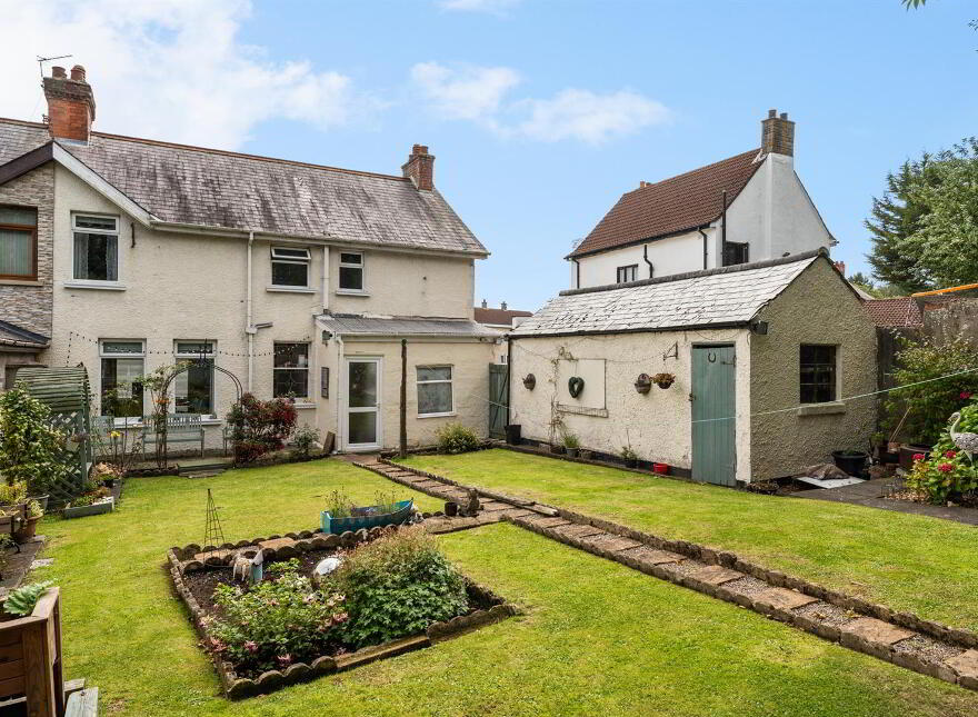231 Ballygomartin Road, Belfast, BT13 3NB