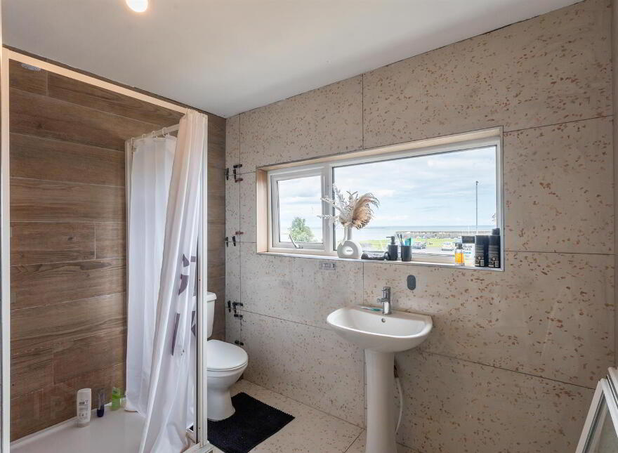 17 Main Street, Ballywalter, BT22 2PG