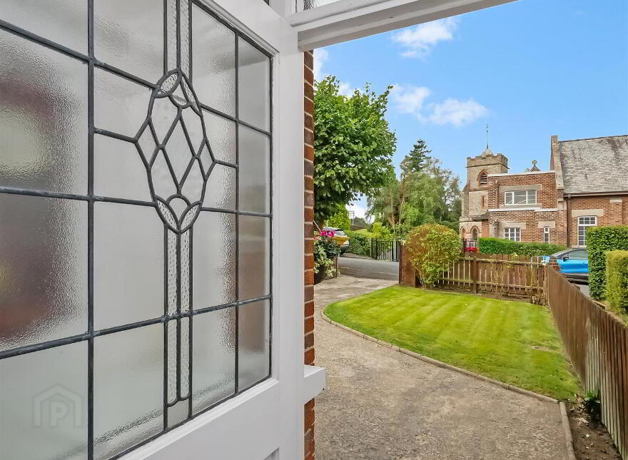 44 Cregagh Park, Upper Knockbreda Road, Belfast, BT6 9LF