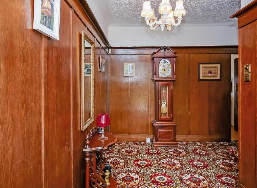 44 Cregagh Park, Upper Knockbreda Road, Belfast, BT6 9LF