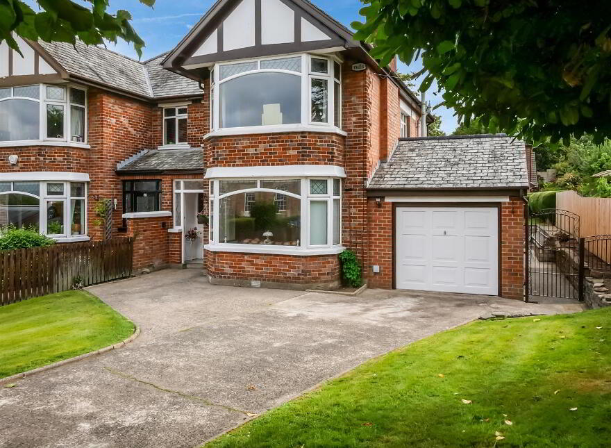 44 Cregagh Park, Upper Knockbreda Road, Belfast, BT6 9LF