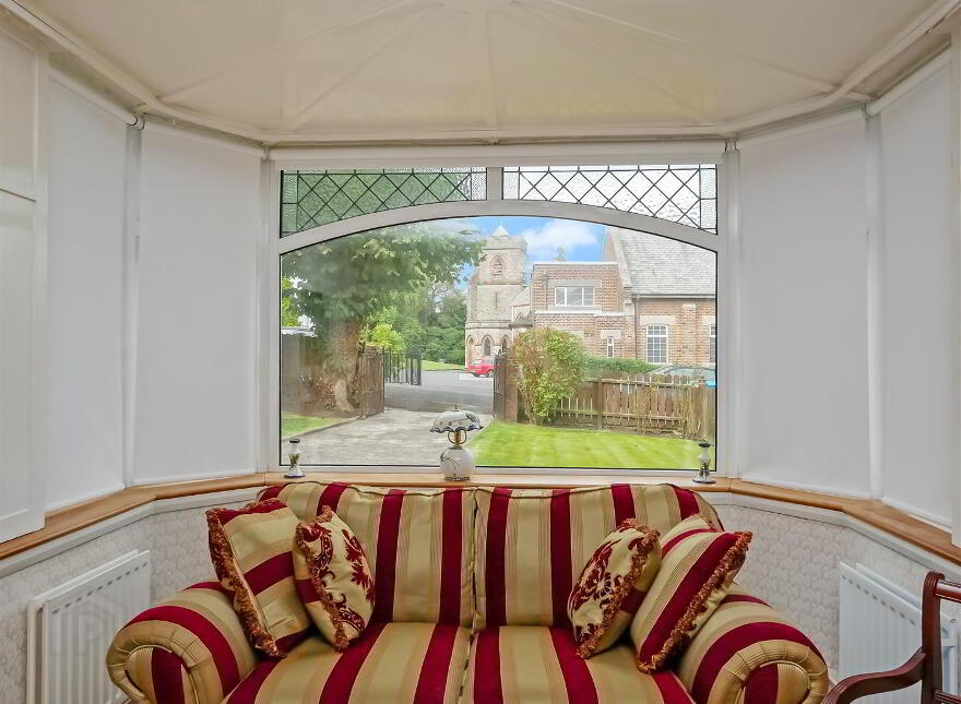 44 Cregagh Park, Upper Knockbreda Road, Belfast, BT6 9LF