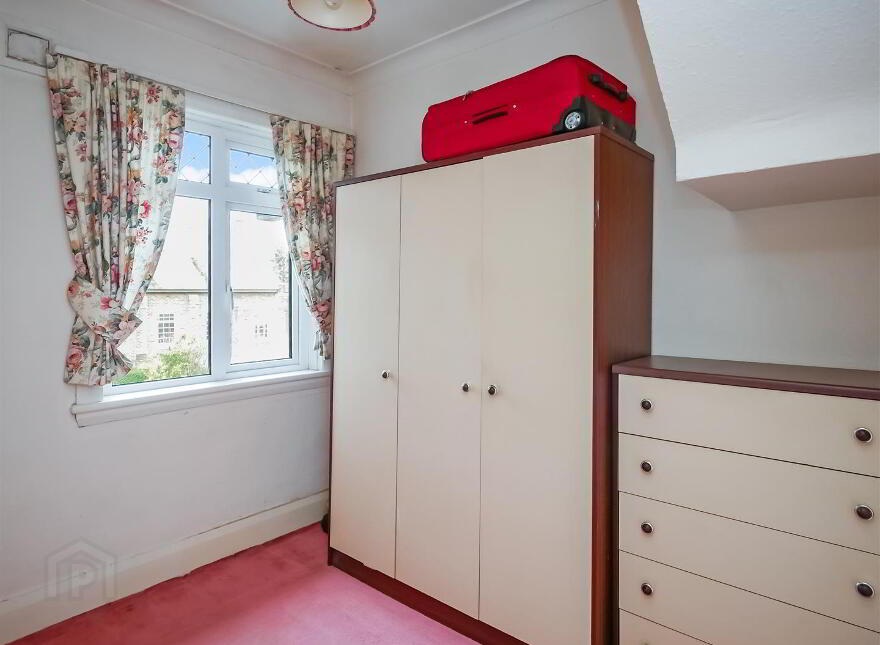 44 Cregagh Park, Upper Knockbreda Road, Belfast, BT6 9LF