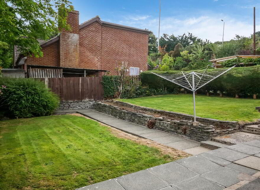 44 Cregagh Park, Upper Knockbreda Road, Belfast, BT6 9LF