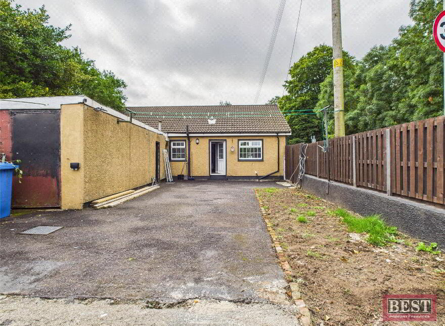 70 Derrymore Road, Bessbrook, Newry, BT35 7DN
